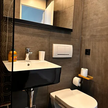 Is Calling Apartmán *