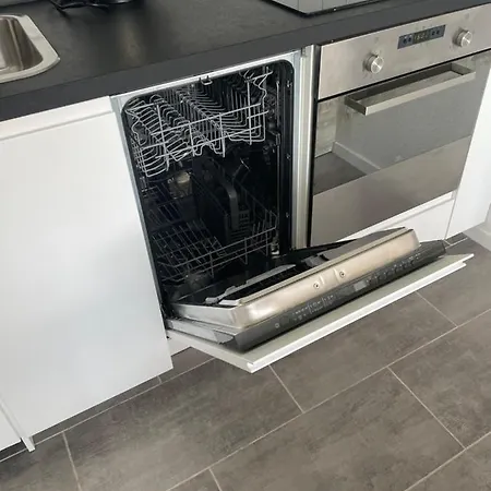 Apartman Is Calling *